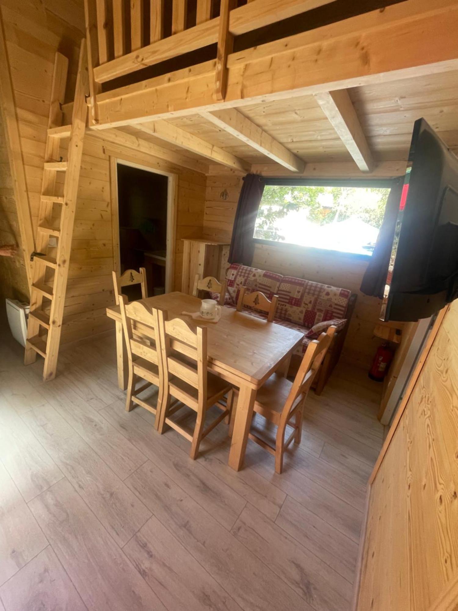 Camping L'Enclave Mobil-Home Estavar Ngoại thất bức ảnh