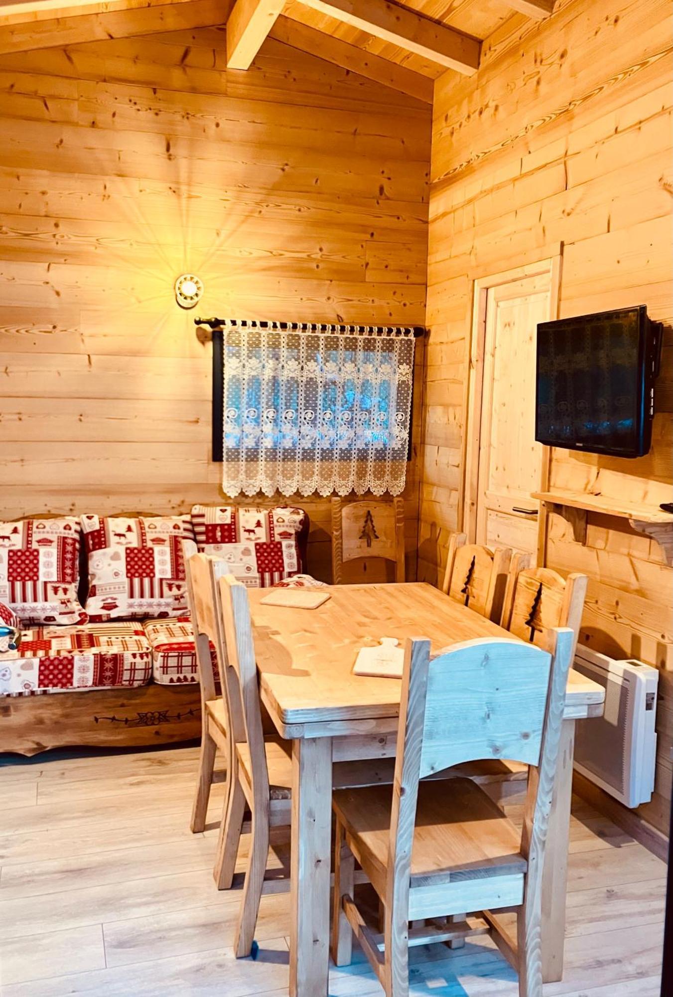 Camping L'Enclave Mobil-Home Estavar Ngoại thất bức ảnh